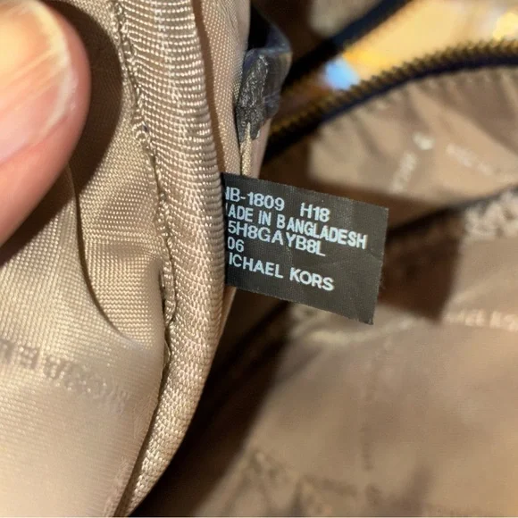 Michael Kors Abbey Backpack Medium Navy Blue Leather Studded *READ - Picture 9 of 14